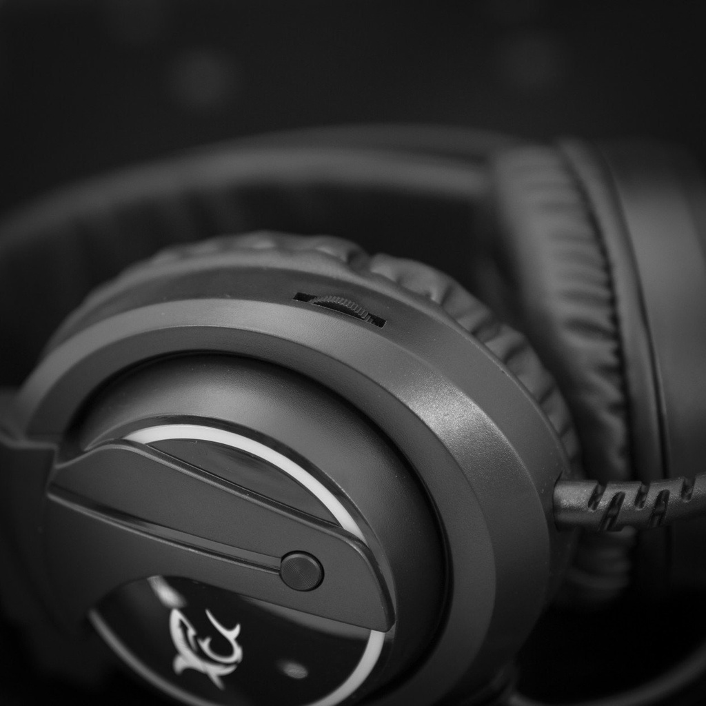 White Shark GH-2044 WOLF 4